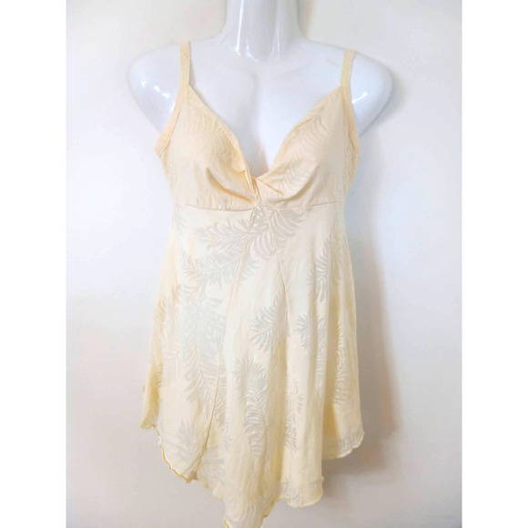 Kenneth Cole Ivory Sheer Leaf Handkerchief Top - Picture 1 of 9